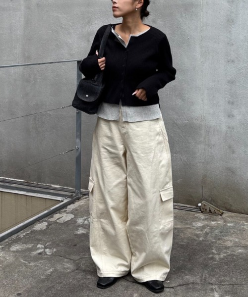 CIAOPANIC TYPY（チャオパニックティピー）の「【UNISEX】バルーンカーブカーゴデニムパンツ（カーゴパンツ・レディース・ブラック/ブルー/ホワイト/ベージュ・MEDIUM/LARGE）」の6枚目の写真