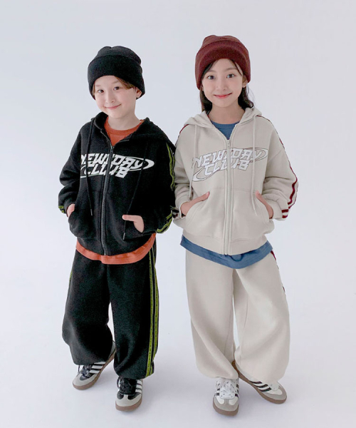 BERRYCLOSET（ベリークローゼット）の「[起毛] ベロアライニングフードジップアップ（ブルゾン・レディース・ブラック/クリーム・11号/13号/17号/7号/15号/09号）」の3枚目の写真