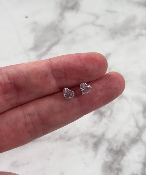 yu-ka（ユーカ）の「YU-KA:ハートデザインピアス Heart design pierce（ピアス（両耳用）・レディース・シルバー系その他/シルバー・FREE）」の2枚目の写真