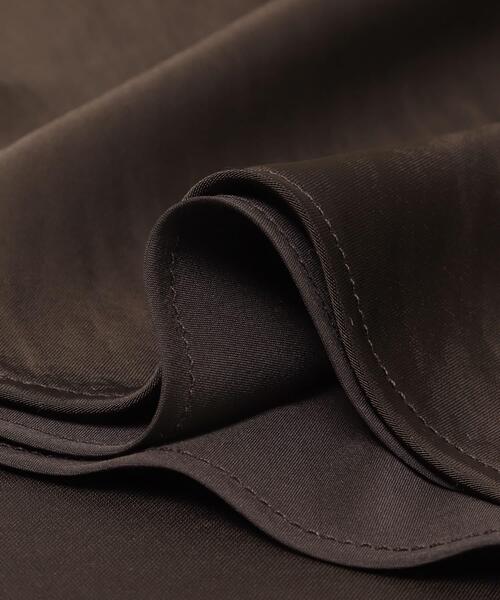 URBAN RESEARCH（アーバンリサーチ）の「サテンバイアススカート（スカート・レディース・ブラック/ブラウン・FREE）」の3枚目の写真