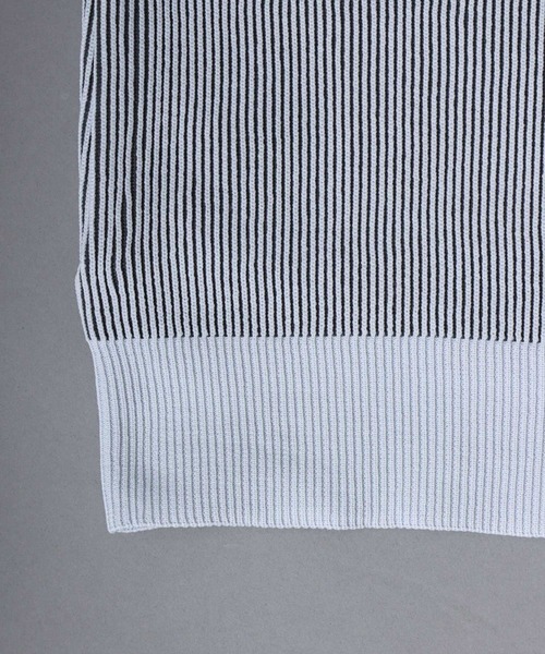 SITRY(シトリー)の「Trival Logo Knit Blouzon/トライバルロゴ オーバーサイズ ドローコード ニット ブルゾン ドライバーズニット(カーディガン/ボレロ・メンズ・ホワイト/ブラック・L/M)」の5枚目の写真