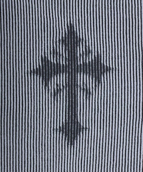 SITRY(シトリー)の「Trival Logo Knit Blouzon/トライバルロゴ オーバーサイズ ドローコード ニット ブルゾン ドライバーズニット(カーディガン/ボレロ・メンズ・ホワイト/ブラック・L/M)」の9枚目の写真