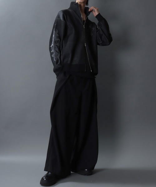 SITRY(シトリー)の「Trival Logo Knit Blouzon/トライバルロゴ オーバーサイズ ドローコード ニット ブルゾン ドライバーズニット(カーディガン/ボレロ・メンズ・ホワイト/ブラック・L/M)」の21枚目の写真