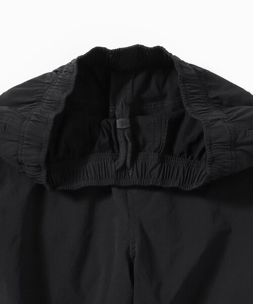 THE NORTH FACE(ザノースフェイス)の「THE NORTH FACE / Water SIDE コンパクト クロップド パンツ2026SS(120~160cm)(その他パンツ・キッズ・ゴールド/ブラック/ロイヤルブルー・130/120/160/150/140)」の5枚目の写真