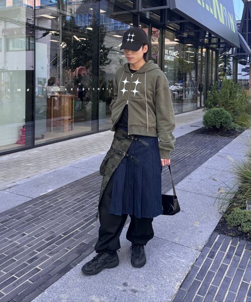 TRIPSHOP(トリップショップ)の「パンクスラッシュフードジップアップ(パーカー・レディース・カーキ・SMALL/MEDIUM/LARGE)」の3枚目の写真