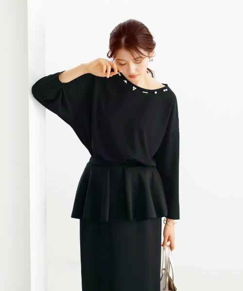 White Collection（ホワイトコレクション）の「【 ディテール映え 】 ドライタッチフライス・ランダムパールライクドルマンブラウス（シャツ/ブラウス・レディース・ネイビー/ブラック/アイボリー・M/S）」の17枚目の写真