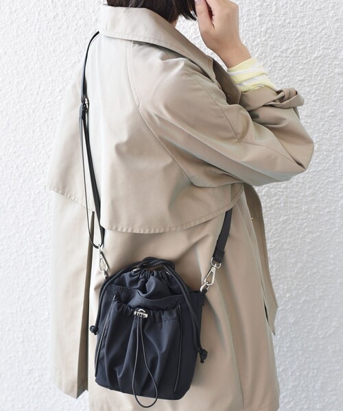 SHIPS Colors（シップス カラーズ）の「【WEB限定】SHIPS Colors:ナイロン ギャザー ミニ ショルダーバッグ◇（ショルダーバッグ・レディース・ブラック・ONE SIZE）」の18枚目の写真