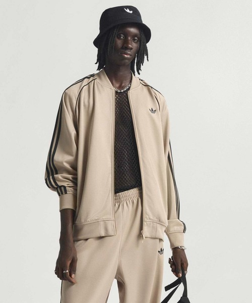 adidas（アディダス）の「SST アディカラー クラシック ルーズ トラックトップ / ジャージ / トラックジャケット / アディダスオリジナルス adidas Originals（ジャージ・メンズ・ブラック/ベージュ・MEDIUM/LARGE/3XL/XX-LARGE/X-SMALL/SMALL/X-LARGE）」の2枚目の写真