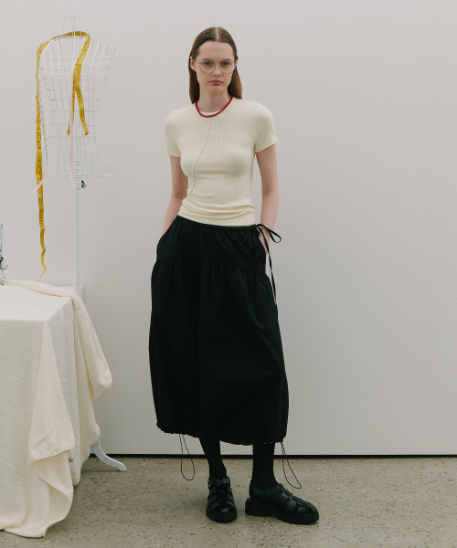 320SHOWROOM(320ショールーム)の「Back cut-out Diagonal stitch Short Sleeve T Yellow(Tシャツ/カットソー・レディース・その他・ONE SIZE)」の4枚目の写真