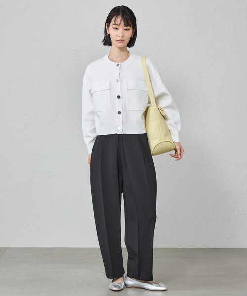 CAST:(キャストコロン)の「【着回し抜群/手洗い可能】フォルムニットジャケット(ノーカラージャケット・レディース・ネイビー/グリーン系その他3/ホワイト・M)」の4枚目の写真