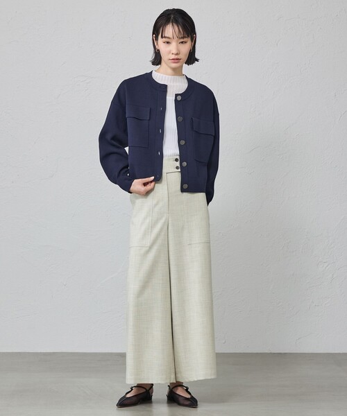 CAST:(キャストコロン)の「【着回し抜群/手洗い可能】フォルムニットジャケット(ノーカラージャケット・レディース・ネイビー/グリーン系その他3/ホワイト・M)」の5枚目の写真