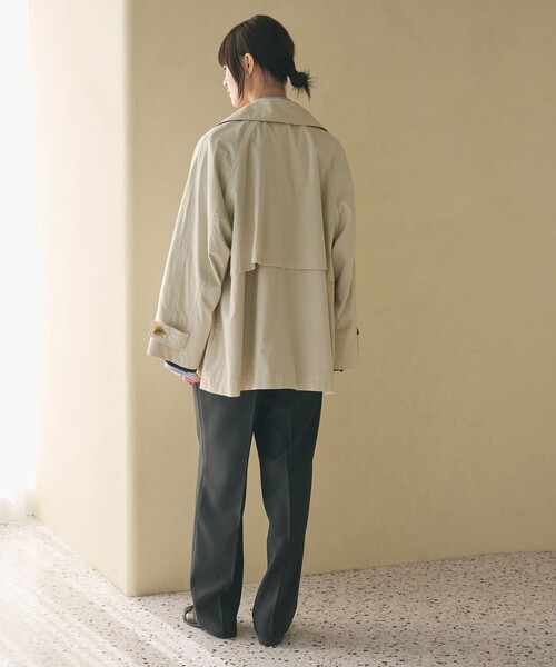 BEAUTY&YOUTH UNITED ARROWS（ビューティーアンドユースユナイテッドアローズ）の「コットンブレンド ミドルトレンチコート（トレンチコート・レディース・ベージュ/オフホワイト・S/M/XS）」の7枚目の写真