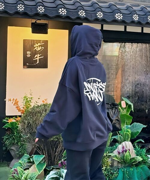 THE MILE（ザマイル）の「マニフェスザマイルスウェットフード[NAVY]（パーカー・メンズ・その他・S/M/L/XL）」の18枚目の写真