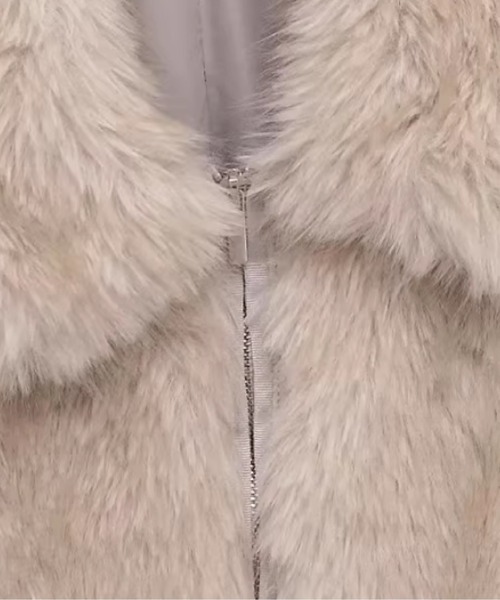 LA POMME petit(ラポミ・プチ)の「Cozy Faux Fur Zip Jacket(ムートンコート・レディース・アイボリー・LARGE/MEDIUM/SMALL/X-SMALL)」の6枚目の写真