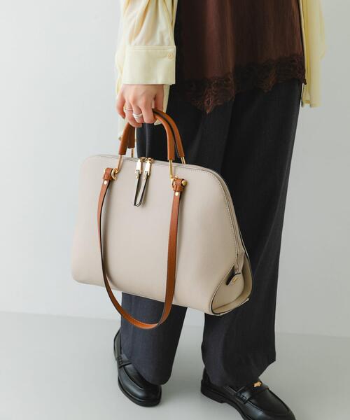 RODE SKO（ロデスコ）の「『インフルエンサーayaさんコラボ』2WAYハンドバッグ（ハンドバッグ・レディース・モカ/ライトベージュ/ブラック・ONE）」の7枚目の写真