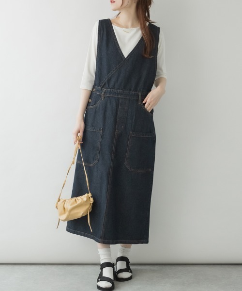 aity（アイティ）の「M-4L カシュクール デニムジャンスカ（ジャンパースカート・レディース・ネイビー/ブルー/ワンウォッシュ・L/M/4L/3L/LL）」の4枚目の写真