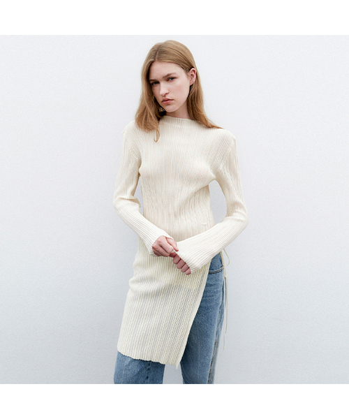 ATELIER NAIN(アトリエナイン)の「ACCORD PLEATS SLIM KNIT(T-7114)(Tシャツ/カットソー・レディース・クリーム/ブラック・FREE)」の1枚目の写真