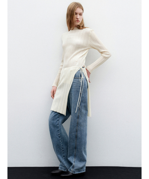 ATELIER NAIN(アトリエナイン)の「ACCORD PLEATS SLIM KNIT(T-7114)(Tシャツ/カットソー・レディース・クリーム/ブラック・FREE)」の3枚目の写真