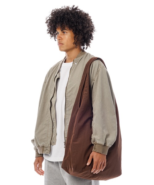 Sandinista(サンディニスタ)の「Nylon Rip-Stop Packable Bag / 収納可能ナイロンバッグ(エコバッグ/サブバッグ・メンズ・チャコール/イエロー/ブラウン/グレー・FREE)」の9枚目の写真