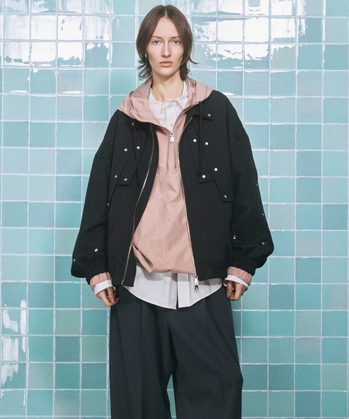 MAISON SPECIAL(メゾンスペシャル)の「《UNISEX》Yoke Rivets Prime-Over Blouson/ヨークリベットプライムオーバーブルゾン【MAISON SPECIAL/メゾンスペシャル】(ブルゾン・メンズ・ブラック/チャコールグレー・2/1/0)」の5枚目の写真