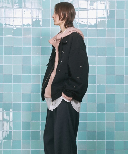 MAISON SPECIAL(メゾンスペシャル)の「《UNISEX》Yoke Rivets Prime-Over Blouson/ヨークリベットプライムオーバーブルゾン【MAISON SPECIAL/メゾンスペシャル】(ブルゾン・メンズ・ブラック/チャコールグレー・2/1/0)」の6枚目の写真