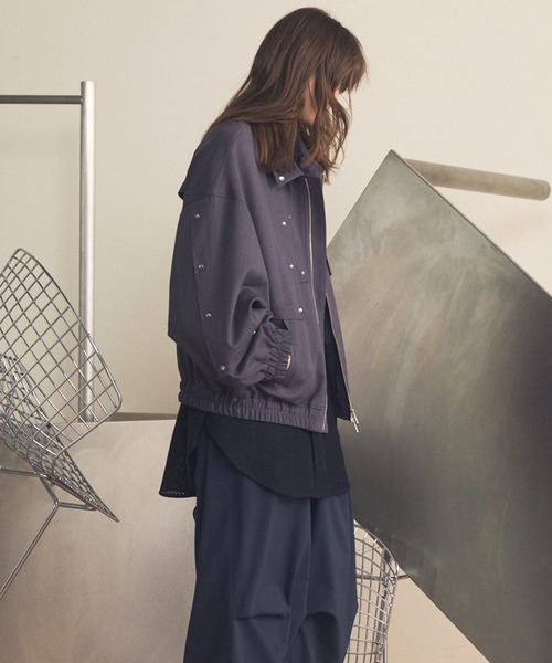 MAISON SPECIAL(メゾンスペシャル)の「《UNISEX》Yoke Rivets Prime-Over Blouson/ヨークリベットプライムオーバーブルゾン【MAISON SPECIAL/メゾンスペシャル】(ブルゾン・メンズ・ブラック/チャコールグレー・2/1/0)」の10枚目の写真
