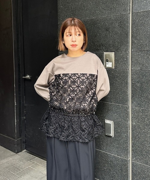 JETSET SOLO PLUS （ジェットセットソロプラス）の「【FONT LAB】チュール刺繍コンビ2WAYトップス（Tシャツ/カットソー・レディース・オフホワイト/ブラック/グレイッシュベージュ・FREE）」の19枚目の写真