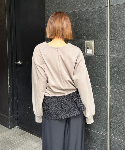 JETSET SOLO PLUS （ジェットセットソロプラス）の「【FONT LAB】チュール刺繍コンビ2WAYトップス（Tシャツ/カットソー・レディース・オフホワイト/ブラック/グレイッシュベージュ・FREE）」の22枚目の写真