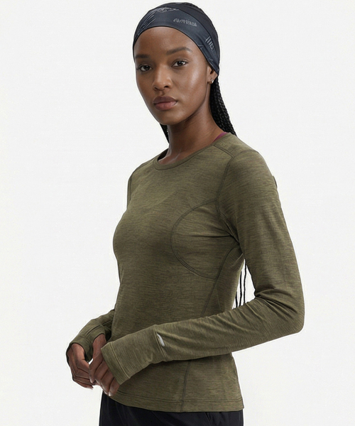 BUTTON SEOUL（ボタンソウル）の「[ウィメンズ]クイックドライセカンドスキンロングスリーブランニングテックTシャツ(6 COLORS)（Tシャツ/カットソー・レディース・カーキブラウン/ブラウン/オレンジ/パープル/オリーブ/ブラック・MEDIUM/LARGE/SMALL）」の10枚目の写真