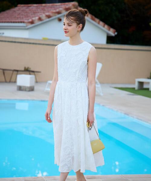 3Dエンブロイダリーワンピース