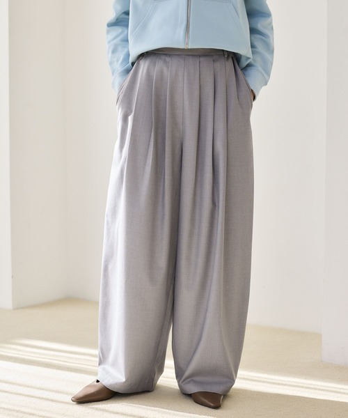 BARNYARDSTORM（バンヤードストーム）の「BARNYARDSTORM / ウエストボタンタタックパンツ / ハンドウォッシャブル（その他パンツ・レディース・ベージュ/グレー・S/M）」の2枚目の写真