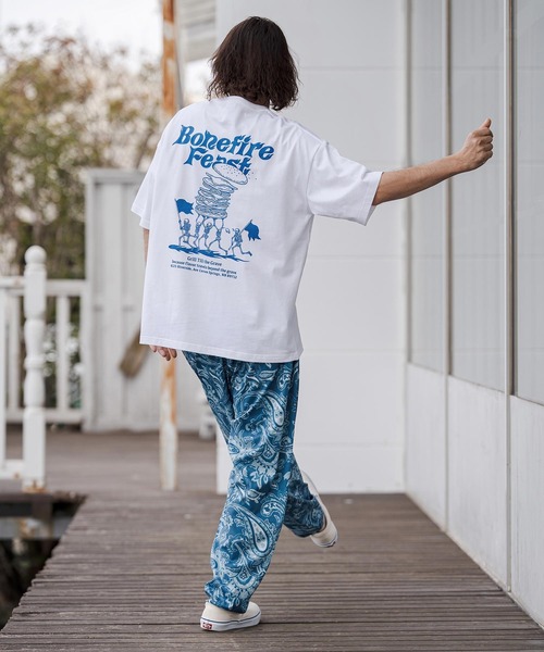 CAMBIO（カンビオ）の「mt10271- ビッグシルエットプリントT（Bonefire Feast） Tシャツ(CASD-177)（Tシャツ/カットソー・メンズ・ホワイト×ブルー/ホワイト×グリーン/ホワイト×レッド・XL/L/M/S）」の15枚目の写真