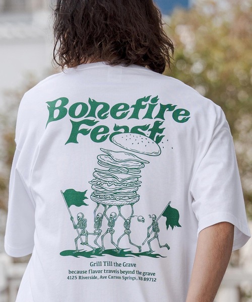 CAMBIO（カンビオ）の「mt10271- ビッグシルエットプリントT（Bonefire Feast） Tシャツ(CASD-177)（Tシャツ/カットソー・メンズ・ホワイト×ブルー/ホワイト×グリーン/ホワイト×レッド・XL/L/M/S）」の18枚目の写真