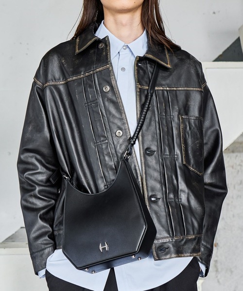 HARE(ハレ)の「HパーツコンパクトショルダーBAG(HARE)(ショルダーバッグ・メンズ・ブラック・FREE)」の2枚目の写真