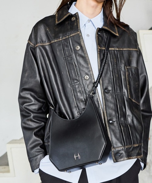 HARE(ハレ)の「HパーツコンパクトショルダーBAG(HARE)(ショルダーバッグ・メンズ・ブラック・FREE)」の3枚目の写真