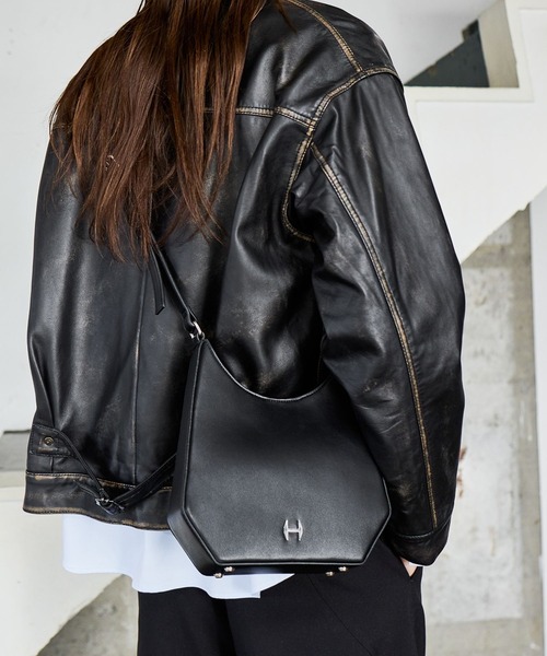 HARE(ハレ)の「HパーツコンパクトショルダーBAG(HARE)(ショルダーバッグ・メンズ・ブラック・FREE)」の8枚目の写真