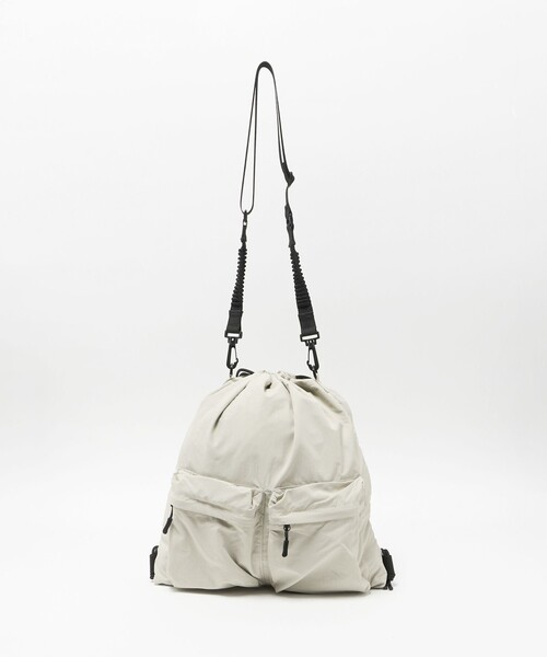 green label relaxing(グリーンレーベルリラクシング)の「【別注】<fellowww>GLR 2WAY ナップサック ショルダーバッグ(ショルダーバッグ・メンズ・ブラック/ナチュラル・FREE)」の6枚目の写真