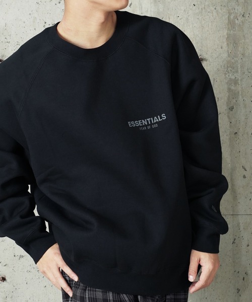 FOG ESSENTIALS(エフオージーエッセンシャルズ)の「"08"≪FOG ESSENTIALS≫裏起毛 スウェット ワンポイント ロゴ プルオーバー トレーナー(スウェット・メンズ・ブラック・M/L/XL)」の4枚目の写真