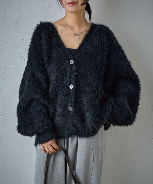 goocy（グーシー）の「フェザーニットオーバーカーデ（カーディガン/ボレロ・レディース・モカ/グレー・FREE）」の4枚目の写真