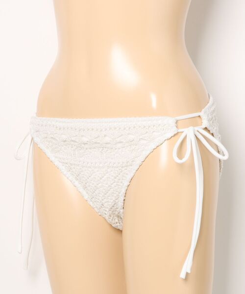 Beach Queen（ビーチクイーン）の「【ムラサキスポーツ限定】Beach Queen/ビーチクイーン 水着 単品 ビキニショーツ ラメニットショーツ 413801（水着・レディース・ブラック/ブルー/ホワイト・9号/11号）」の21枚目の写真