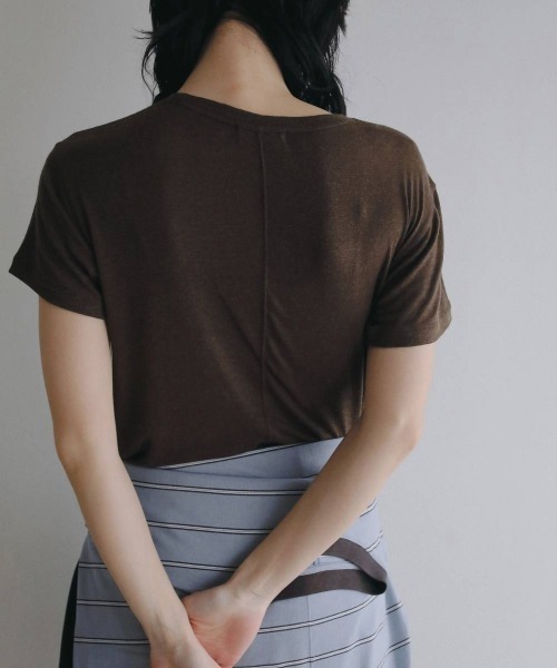 anuke(アンヌーク)の「anuke Wool Compact T-shirts ウールコンパクトTシャツ/62620612(Tシャツ/カットソー・レディース・ベージュ/チャコールグレー/ブラウン・ONE SIZE)」の3枚目の写真
