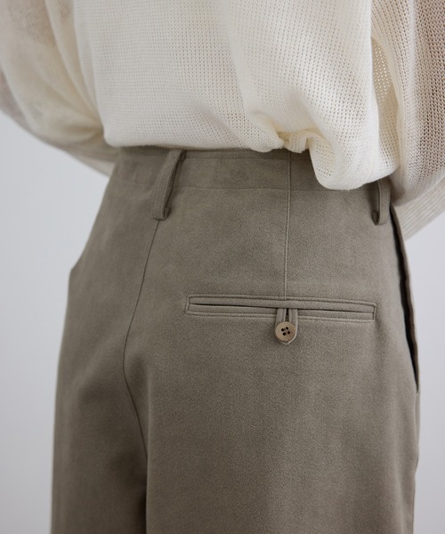 SALON adam et rope'（サロン アダム エ ロペ）の「ウルトラスエードハーフパンツ / Ultrasuede(R)（その他パンツ・レディース・ベージュ系その他・M/S）」の11枚目の写真