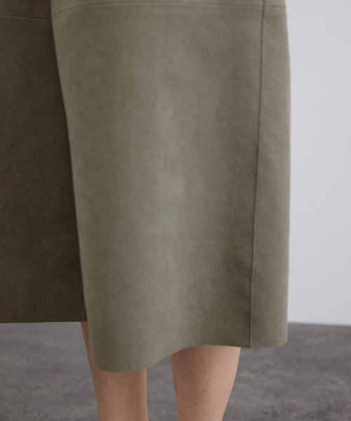 SALON adam et rope'（サロン アダム エ ロペ）の「ウルトラスエードハーフパンツ / Ultrasuede(R)（その他パンツ・レディース・ベージュ系その他・M/S）」の14枚目の写真
