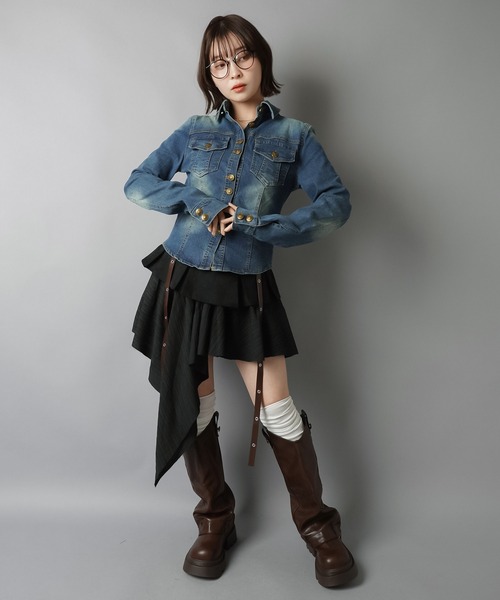 SPINNS（スピンズ）の「タイトデニムシャツ/ポケット/2サイズ展開（シャツ/ブラウス・レディース・ネイビー・S/M）」の2枚目の写真