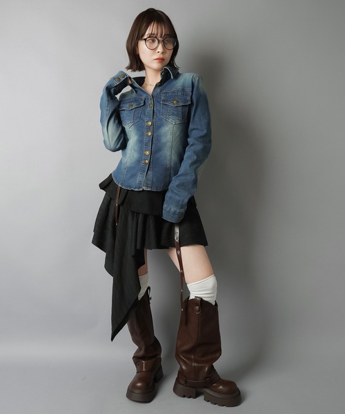 SPINNS（スピンズ）の「タイトデニムシャツ/ポケット/2サイズ展開（シャツ/ブラウス・レディース・ネイビー・S/M）」の7枚目の写真