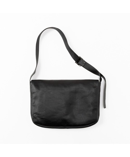 STUDS LEATHER SHOULDER BAG（ショルダーバッグ）｜CALEE（キャリー