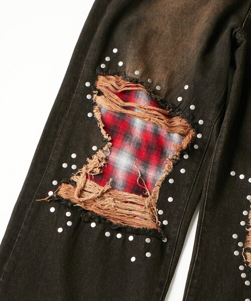 WHO'S WHO gallery（フーズフーギャラリー）の「チェックダメージスタッズデニム（デニムパンツ・メンズ・ブラック/ネイビー/サックスブルー・FREE）」の6枚目の写真