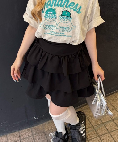 continuer de NICE CLAUP(コンティニューデナイスクラップ)の「サイドリボンティアードミニスカート(スカート・レディース・ブルー系その他/ブラック/チャコールグレー/ブラック系その他・FREE)」の5枚目の写真