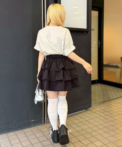 continuer de NICE CLAUP(コンティニューデナイスクラップ)の「サイドリボンティアードミニスカート(スカート・レディース・ブルー系その他/ブラック/チャコールグレー/ブラック系その他・FREE)」の12枚目の写真