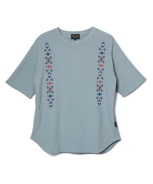 PENDLETON(ペンドルトン)の「PENDLETON/ペンドルトン ショートスリーブ ピケ エンブロイダリー Tシャツ(Tシャツ/カットソー・メンズ・チャコールグレー/ベージュ/ライトブルー・LARGE/MEDIUM)」の15枚目の写真